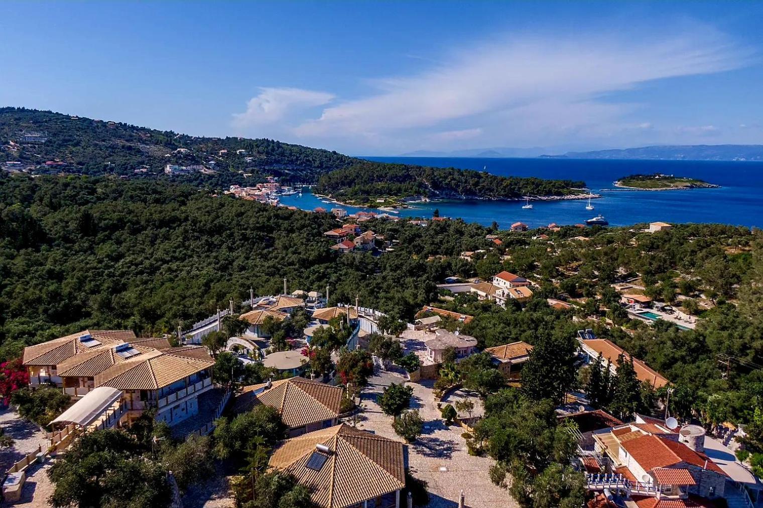 Paco'S Resort Holiday Flats Гайос Екстериор снимка